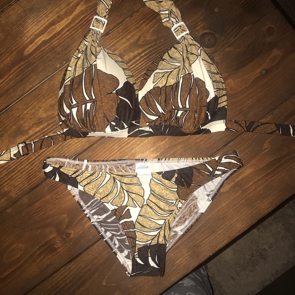 Venus Swim suit bikini D cup lined